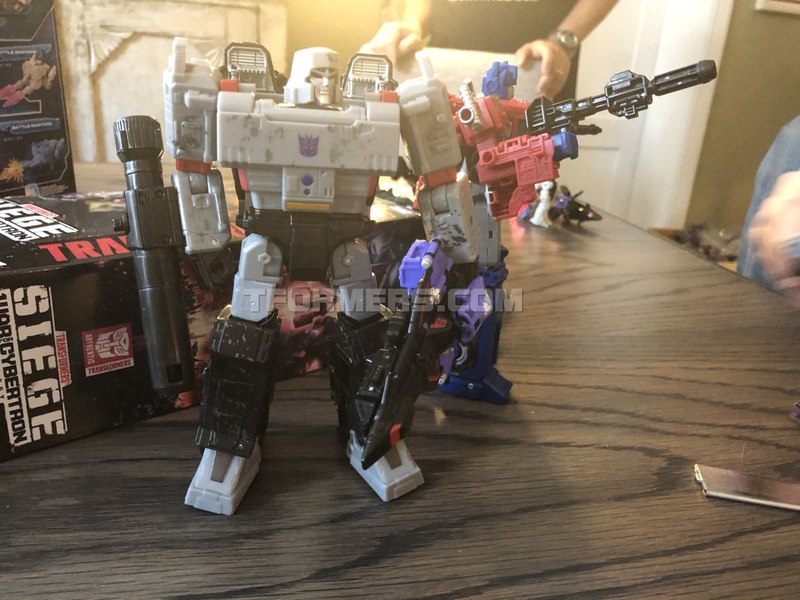 Transformers Siege War For Cybertron Preview Wave 1  (74 of 103)